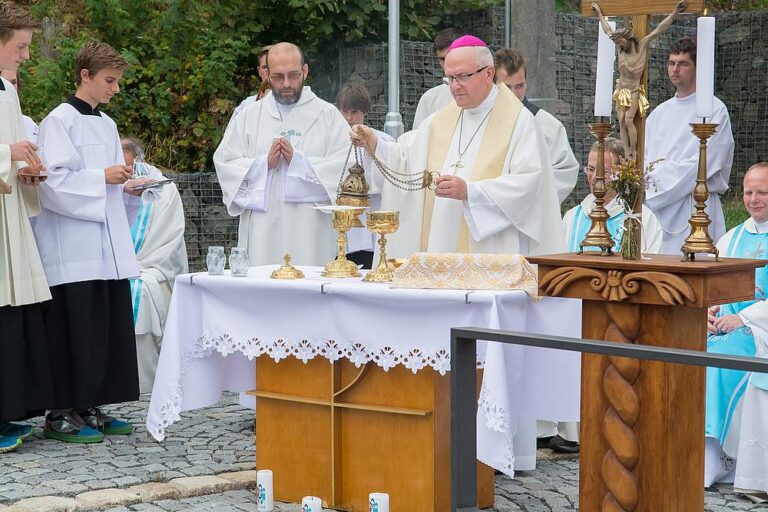 Otec biskup v Bozkově – 23.08.2018